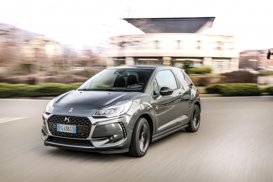  DS 3 Performance Line 2016 года  (фото 7 из 25)